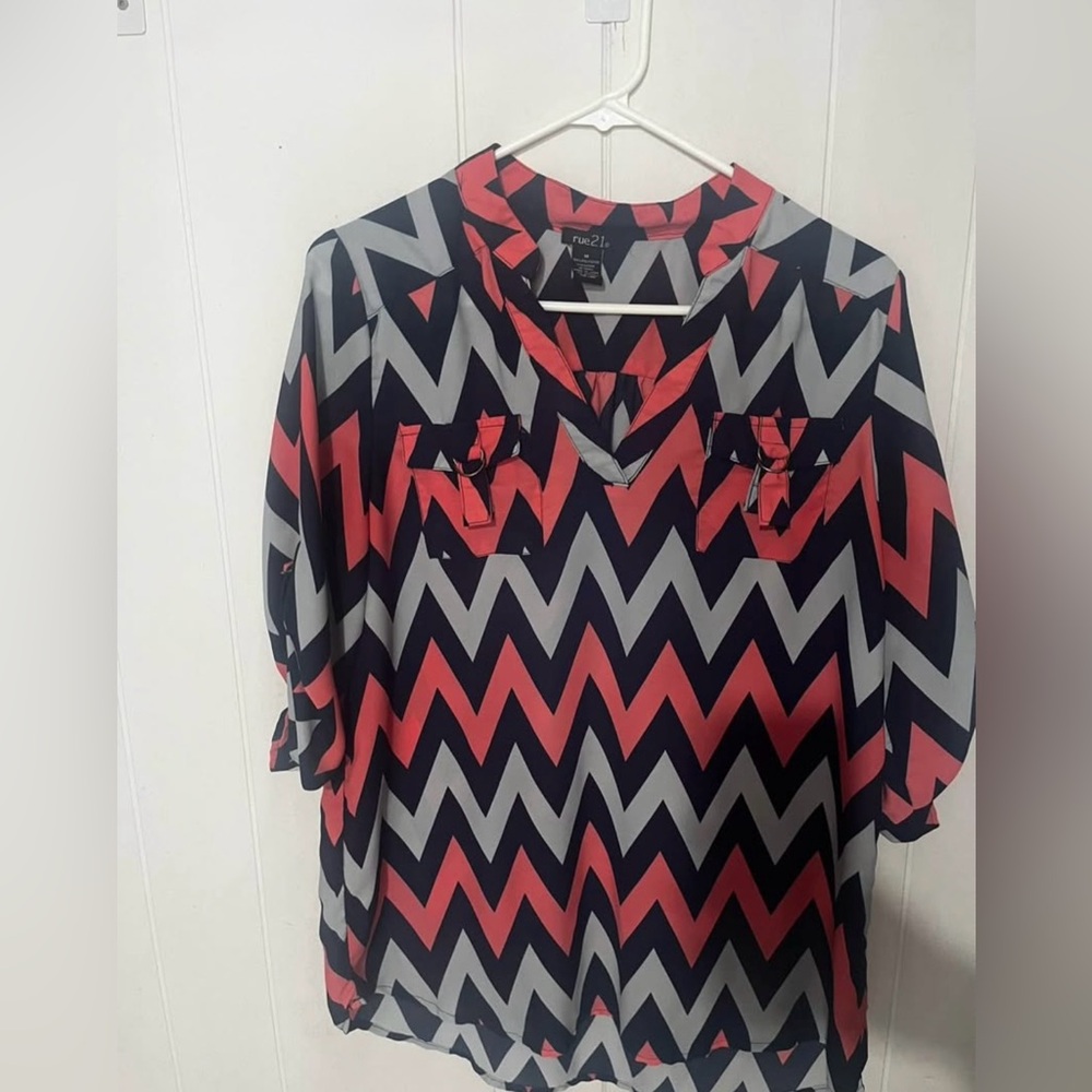 Rue21 Women's Chevron Blouse - Pink, Black, and Gray